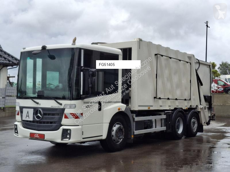 Silniční stroje Mercedes press 522 Zoeller
