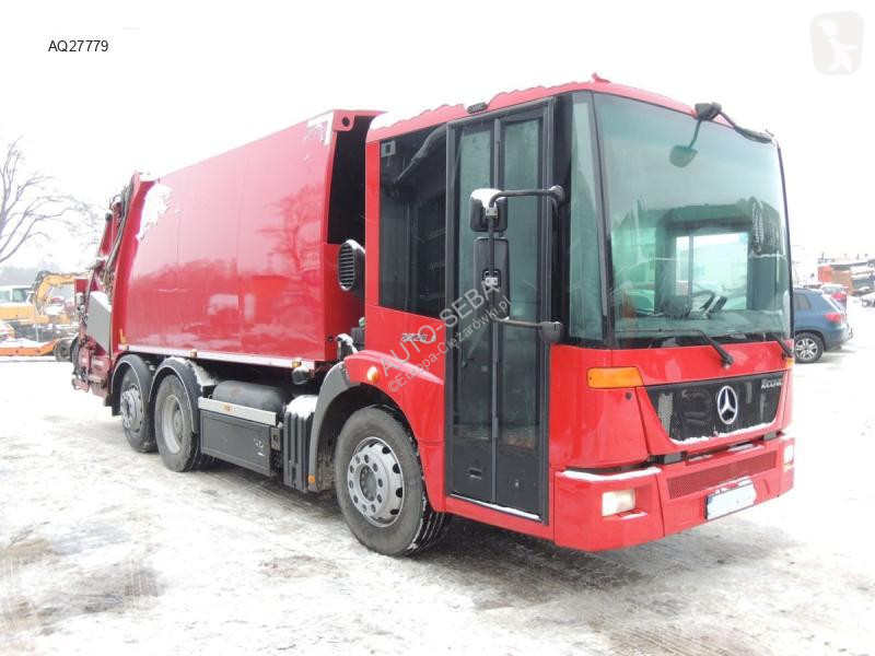 آلة لصيانة الطرق Mercedes KG-HB