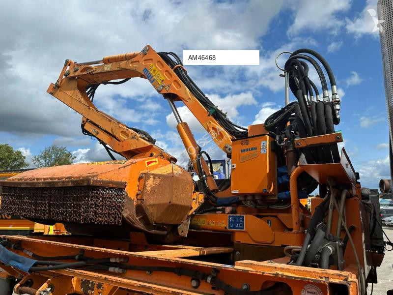 آلة لصيانة الطرق Mercedes Unimog 405/12...