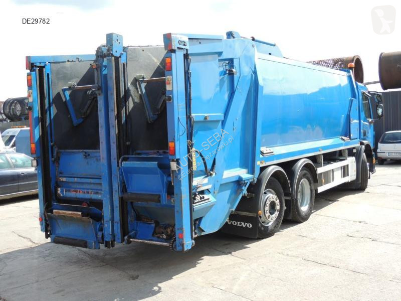 آلة لصيانة الطرق Volvo FE 320 62TR