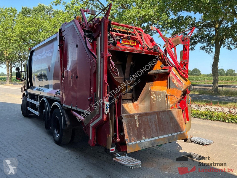 Vägmaskiner Scania P280 6x2 vuilniswagen met...