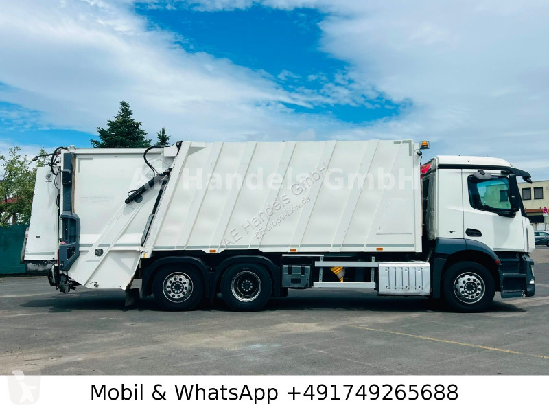 Engin de voirie Mercedes 2533 M BL Faun Zöller...