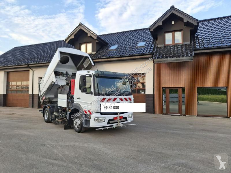 آلة لصيانة الطرق Mercedes SK500