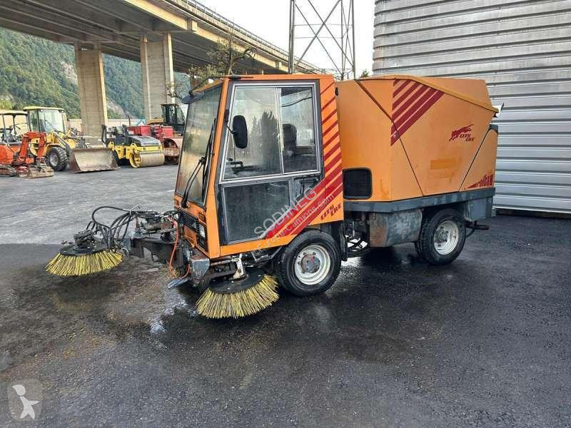 آلة لصيانة الطرق Rolba  K1500 CITY CAT