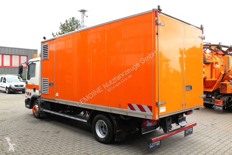Komunálne vozidlo MAN 10.240 Koffer+4m³ Uraca...