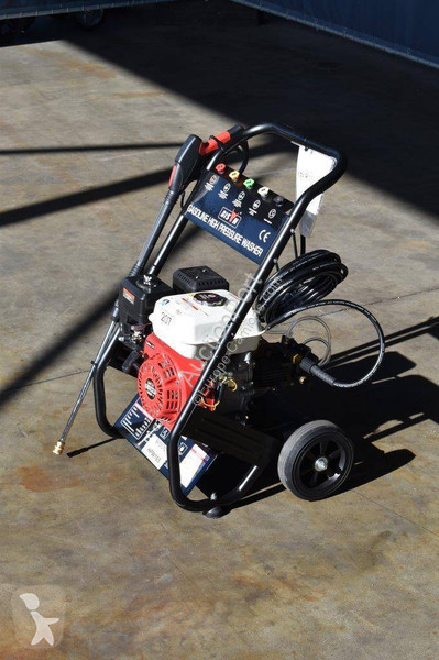 Vehículo de limpieza viaria  HPW165