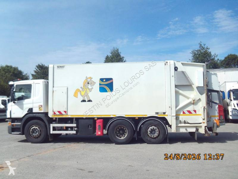 Engin de voirie Scania