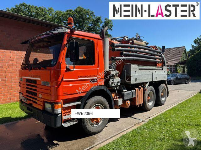 Vehículo de limpieza viaria Scania 112 6x4 Saug...