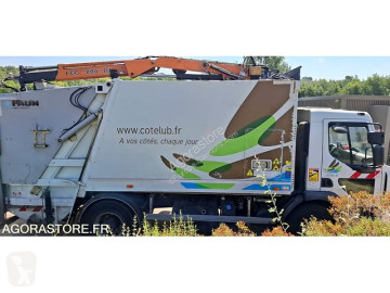 Waste collection truck