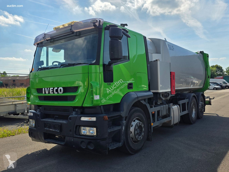 Vehículo de limpieza viaria Iveco 2y3c