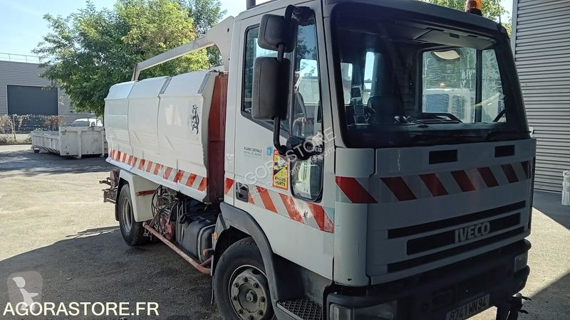 Útfenntartó-és-karbantartógép Iveco 100E18