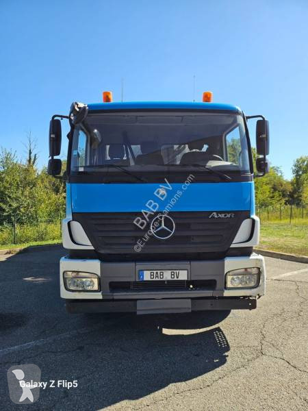 Коммунальная техника  Mercedes 1829