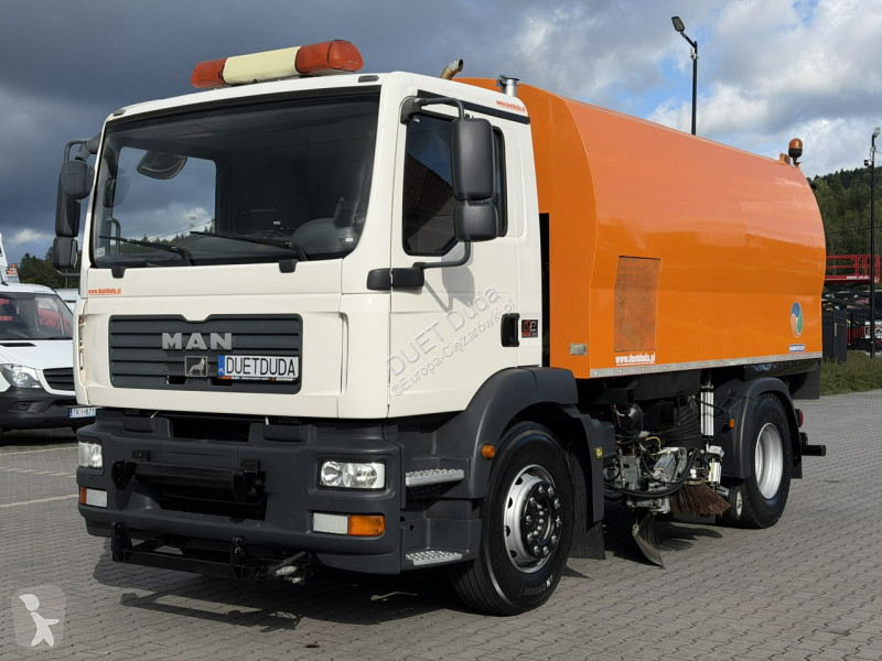 Коммунальная техника  MAN TGM 18.240 E5...