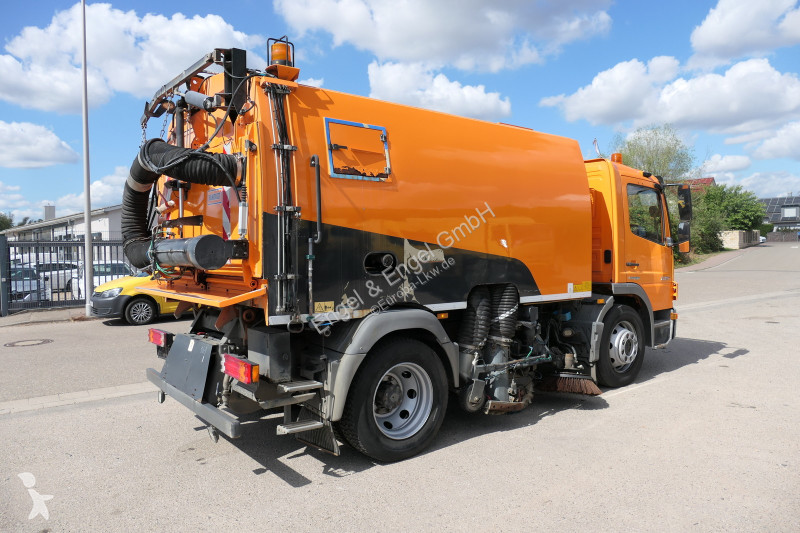 Vägmaskiner Mercedes 1324 Atego Aufbau Faun Viatec