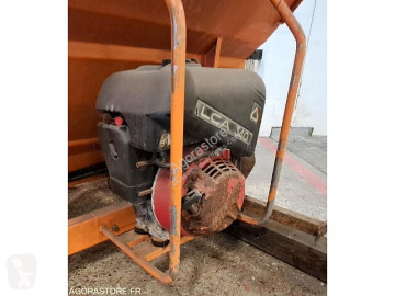 Camion saleuse