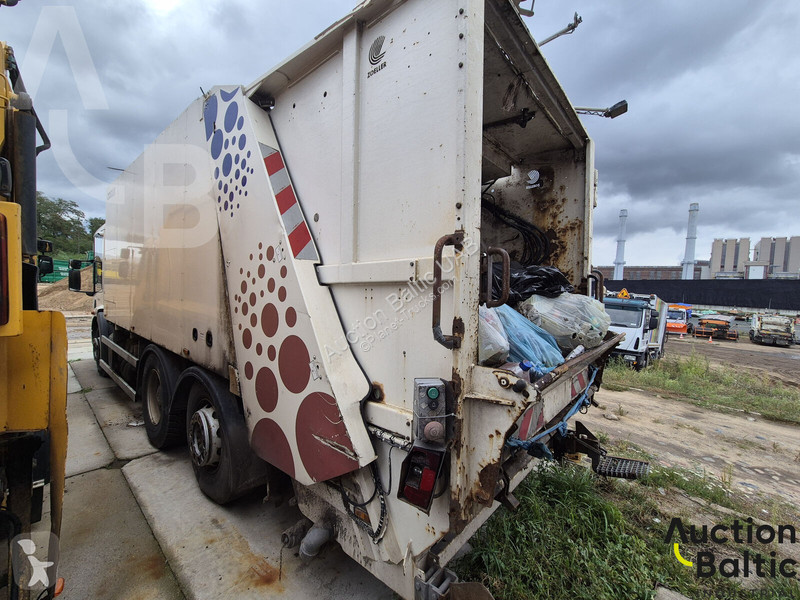 Engin de voirie Mercedes ECONIC