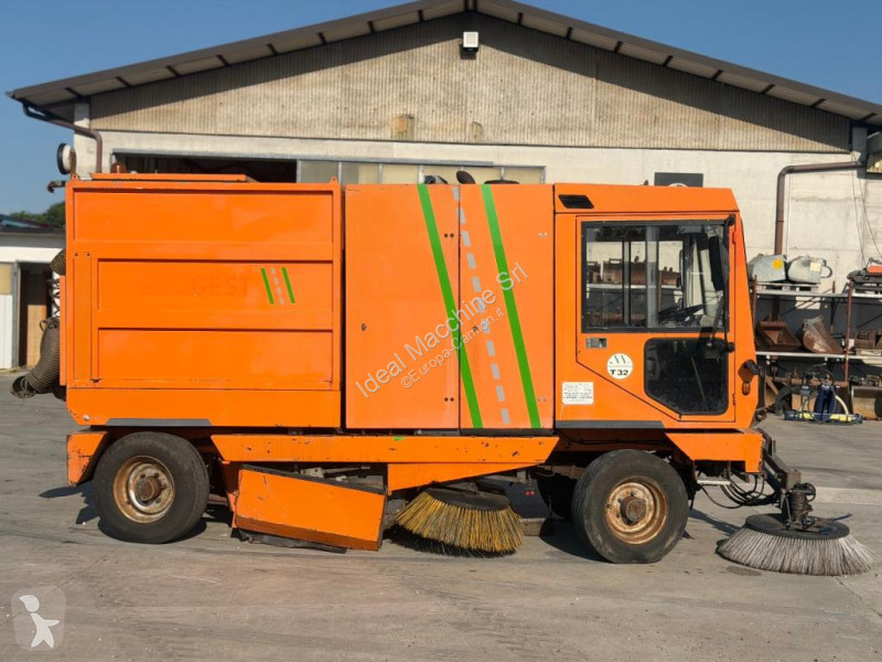 Gavia 450 road network trucks