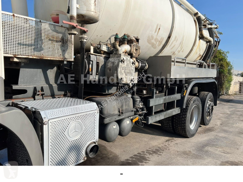 آلة لصيانة الطرق Mercedes III 2532 BL M Saug...
