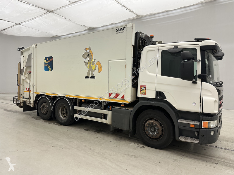 آلة لصيانة الطرق Scania 360 - 6x2