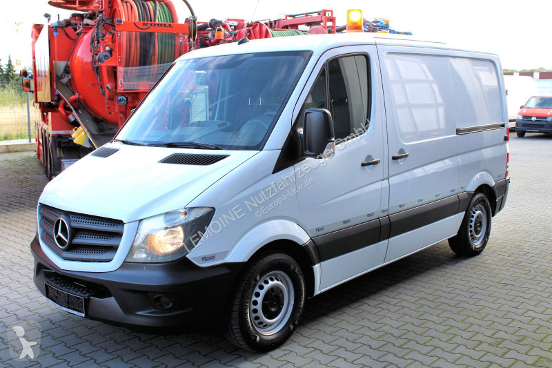 آلة لصيانة الطرق Mercedes 316 CDI 1m² F&F...