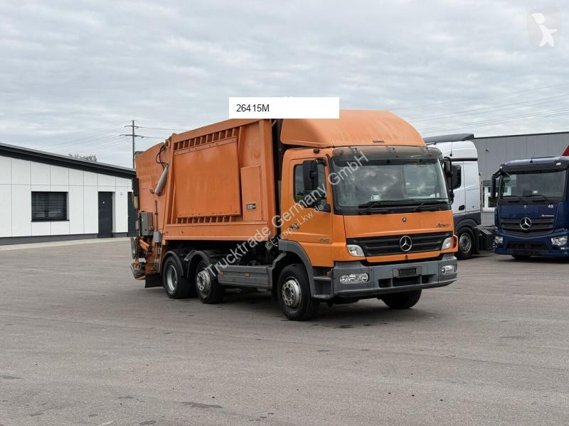 آلة لصيانة الطرق Mercedes 2128 6x2 Ochsner
