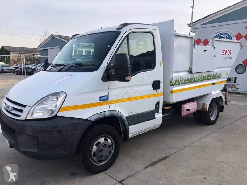 Silniční stroje Iveco