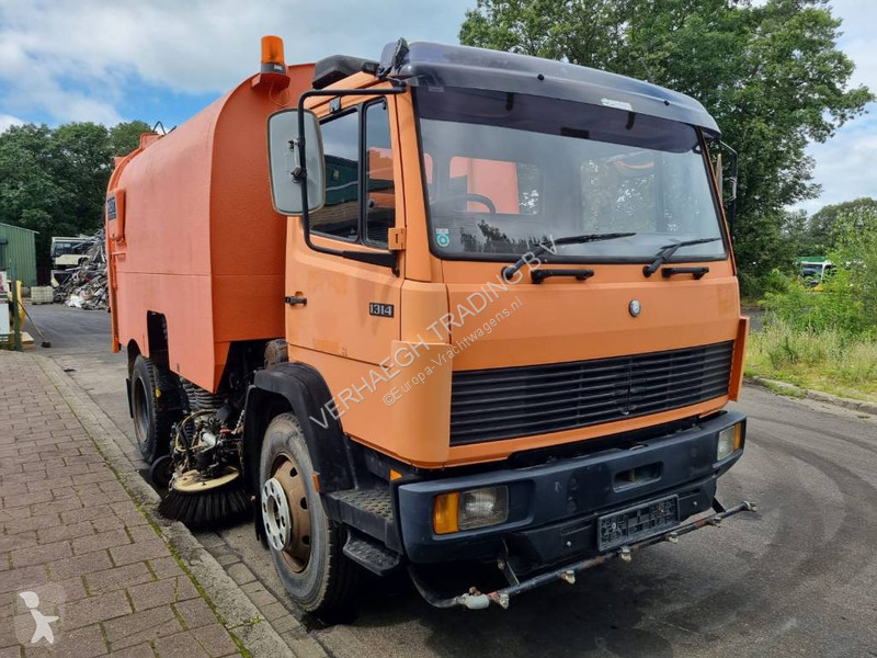 Vägmaskiner Mercedes KO