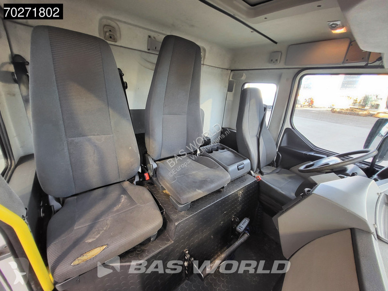 Utilaje pentru drumuri Volvo FE 300 6X2 -Truck...