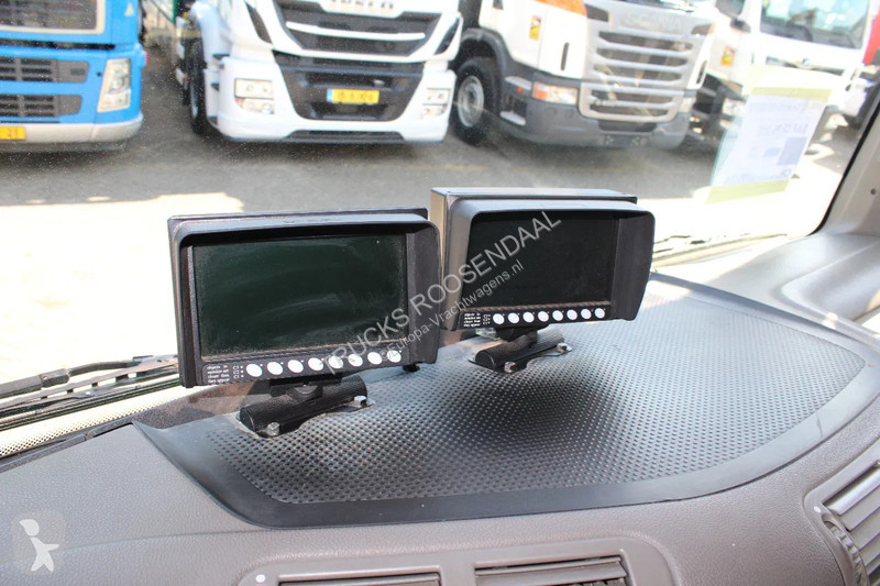 آلة لصيانة الطرق DAF 310 + 6X2 STEERING