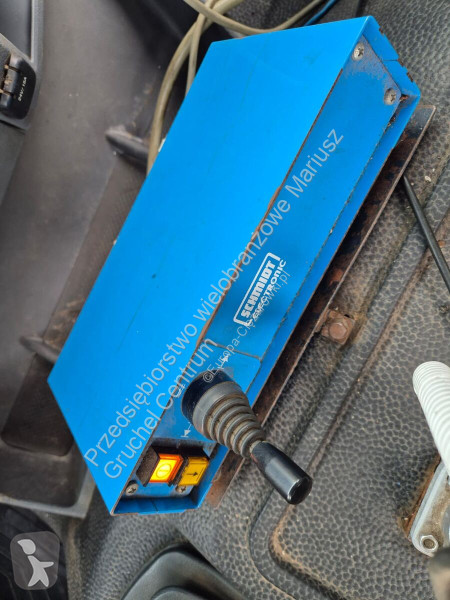 Пътнопочистваща техника Mercedes Axor 1833 4X4...