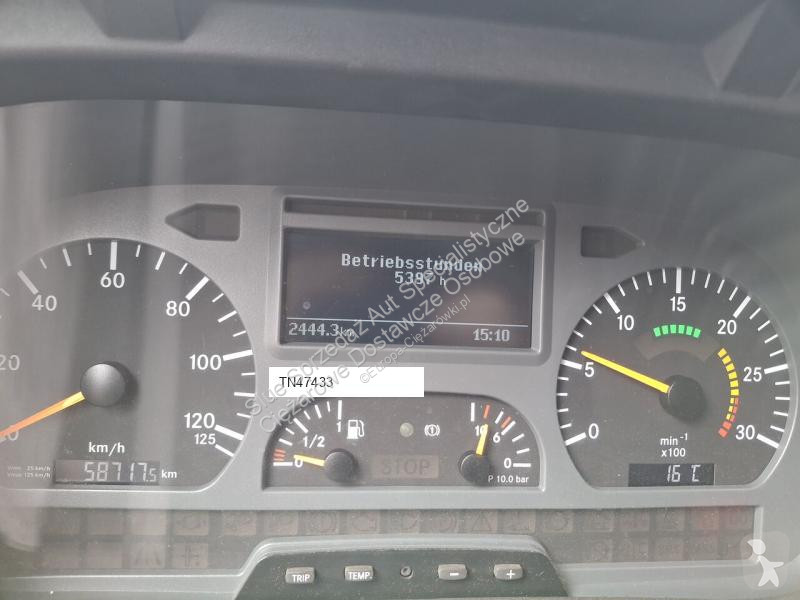 آلة لصيانة الطرق Mercedes HSW Explorer 6