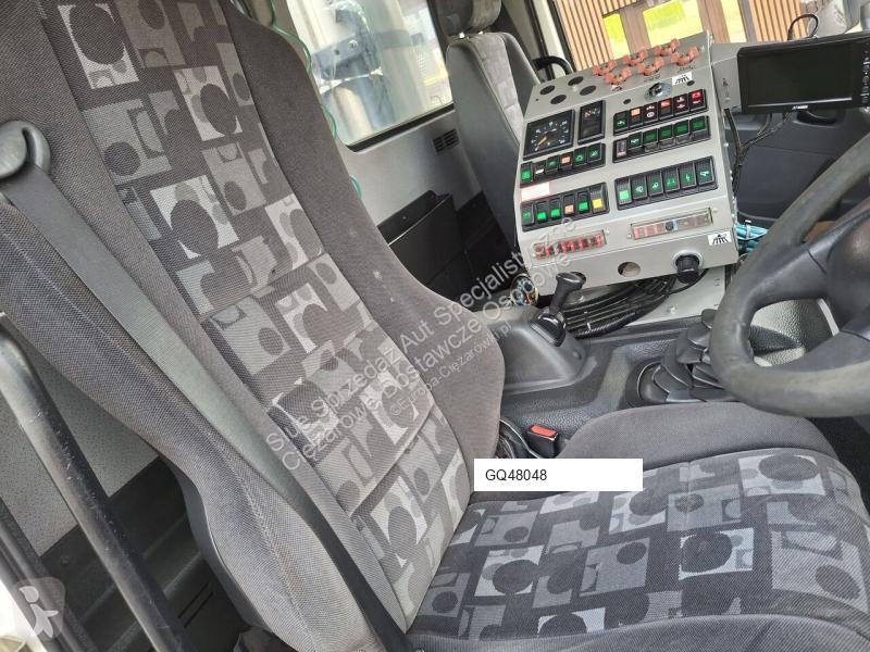 آلة لصيانة الطرق Mercedes CityFant 60