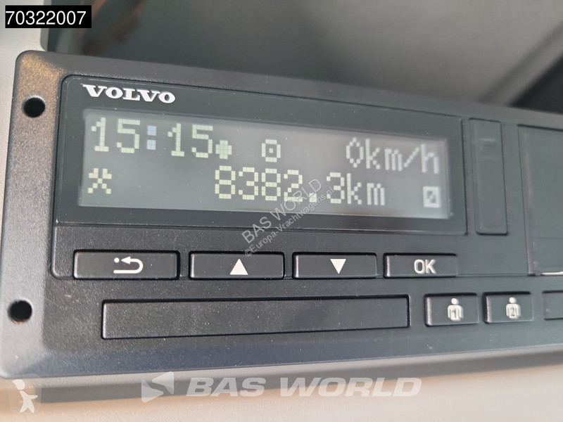 آلة لصيانة الطرق Volvo Electric 6X2 100%...