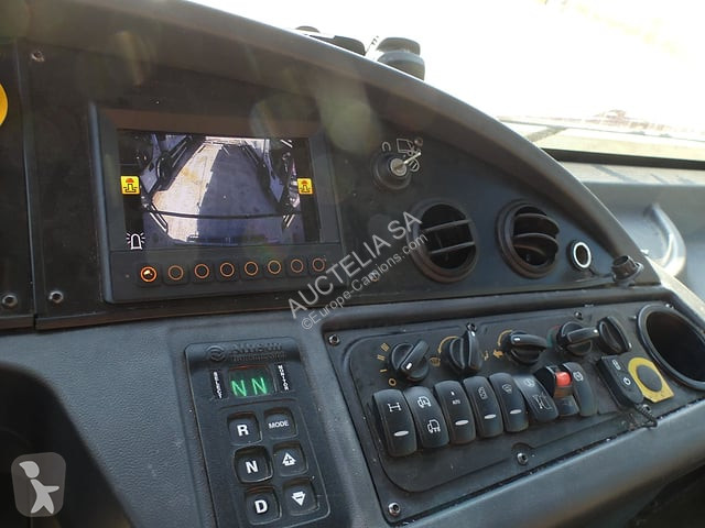 Vehículo de limpieza viaria Renault D19