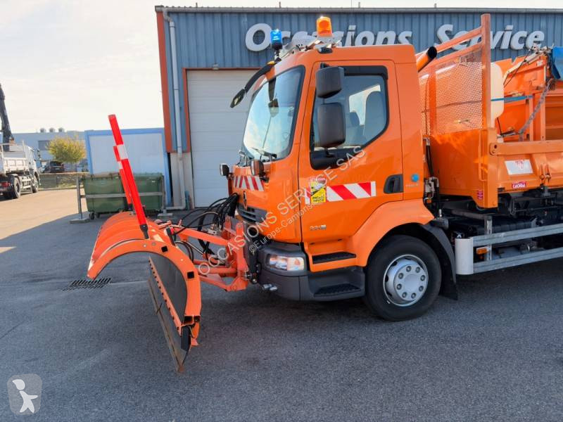 آلة لصيانة الطرق Renault 220.12 DXI