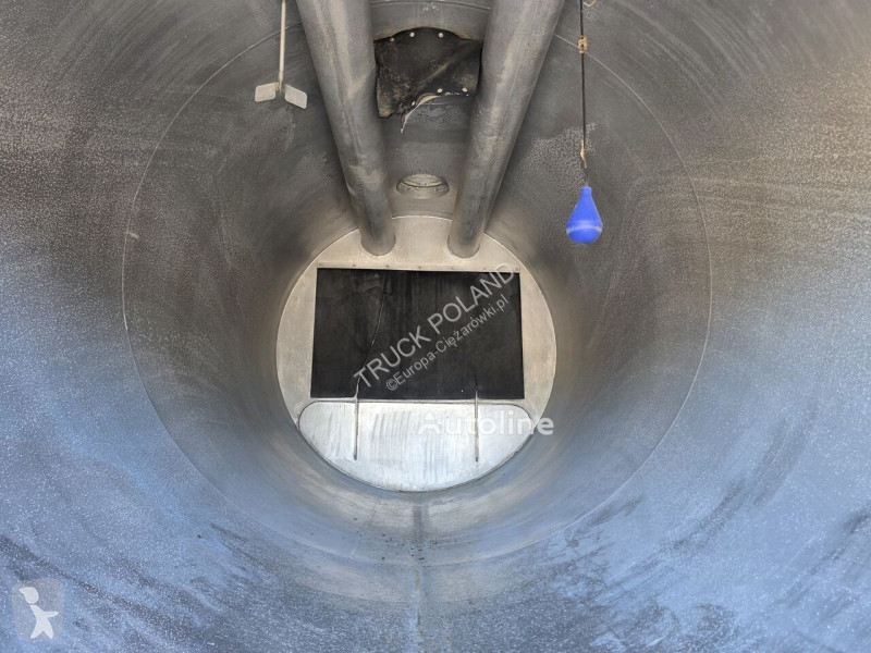 Veículo de limpeza / sanitário de estrada...
