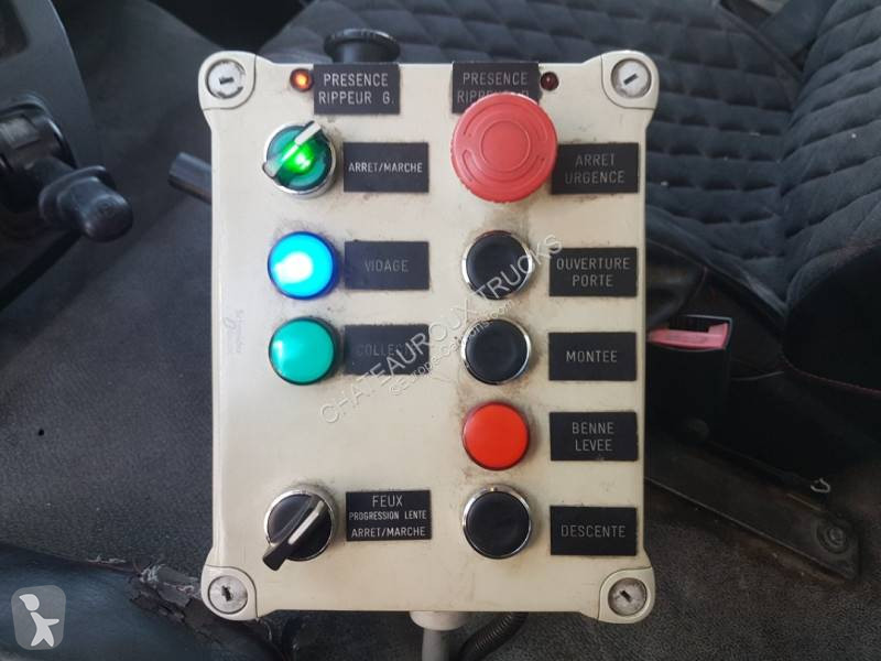 Engin de voirie Renault