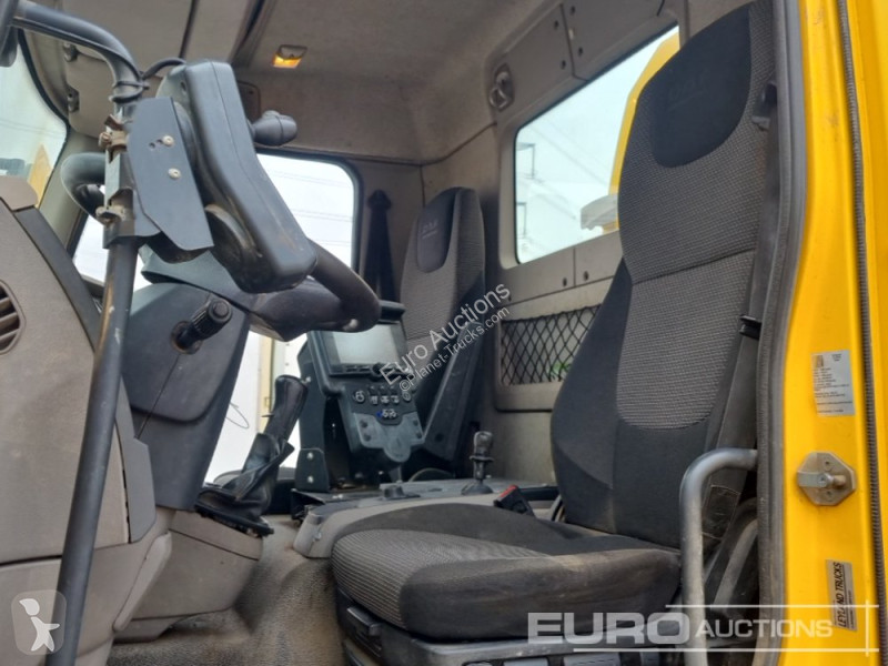 Utilaje pentru drumuri  LF220