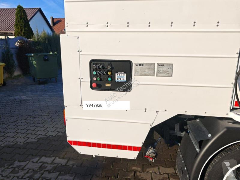 آلة لصيانة الطرق Isuzu SMALL CONTAINER WASHER...