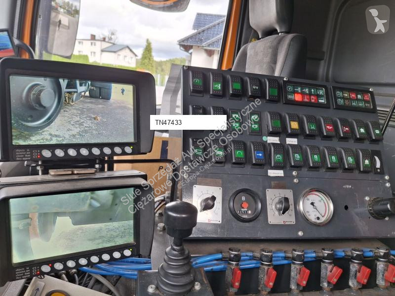 آلة لصيانة الطرق Mercedes HSW Explorer 6