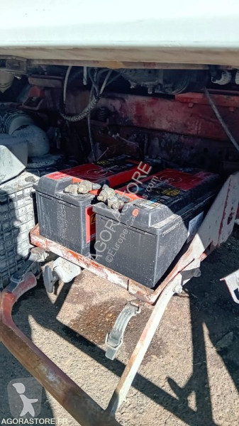 Útfenntartó-és-karbantartógép Iveco 100E18
