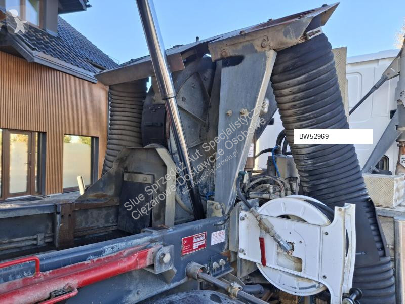 آلة لصيانة الطرق Scania BROCK SL200 CMAR