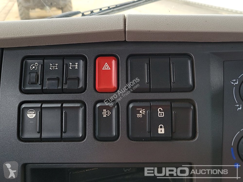 Utilaje pentru drumuri  LF220