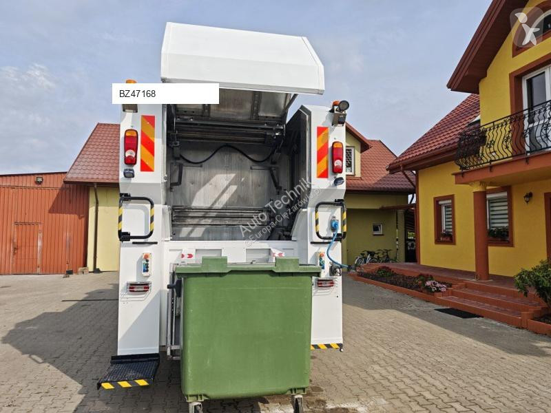 آلة لصيانة الطرق Renault Myjka Container washer...