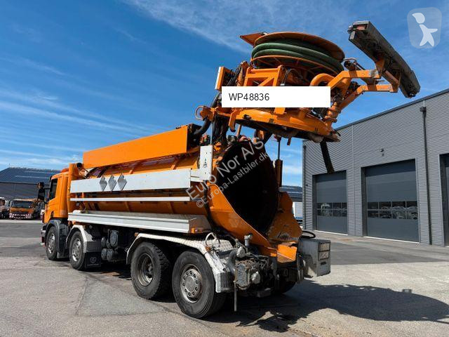Maskine til vejarbejde  SCANIA P380 8x2*6...