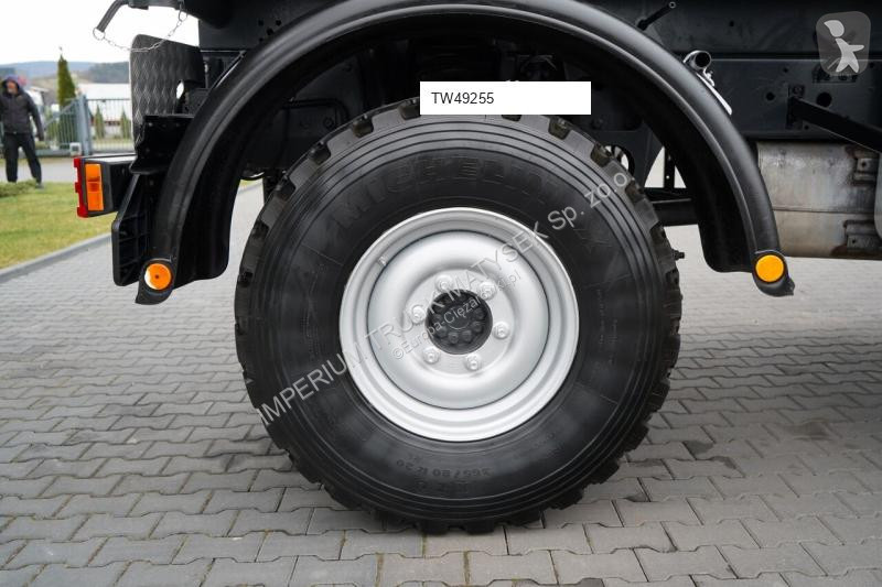 Útfenntartó-és-karbantartógép Mercedes UNIMOG...