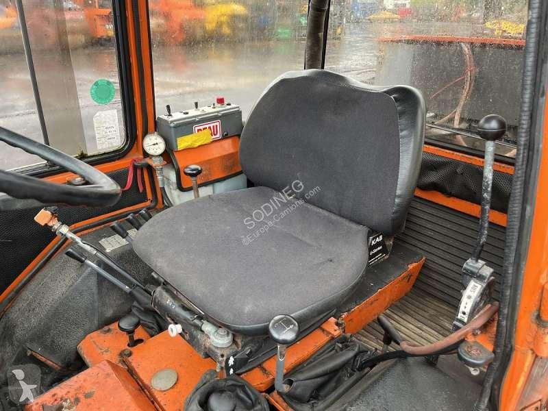 آلة لصيانة الطرق Holder  C5000 TURBO