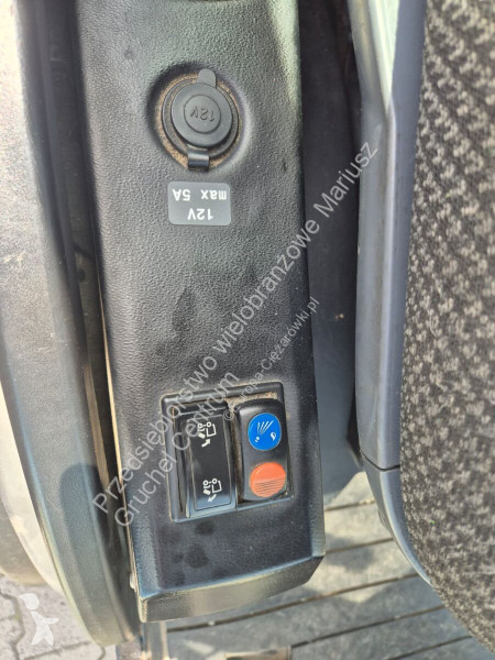 آلة لصيانة الطرق Kärcher MC 130 Adv. - Serviced!
