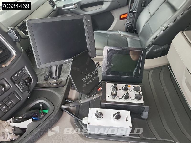Vehículo de limpieza viaria Scania P340 P 6X2...
