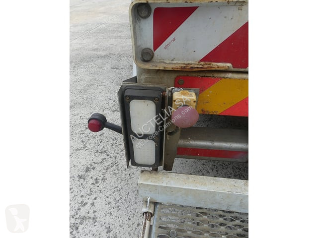 Vehículo de limpieza viaria Renault D19